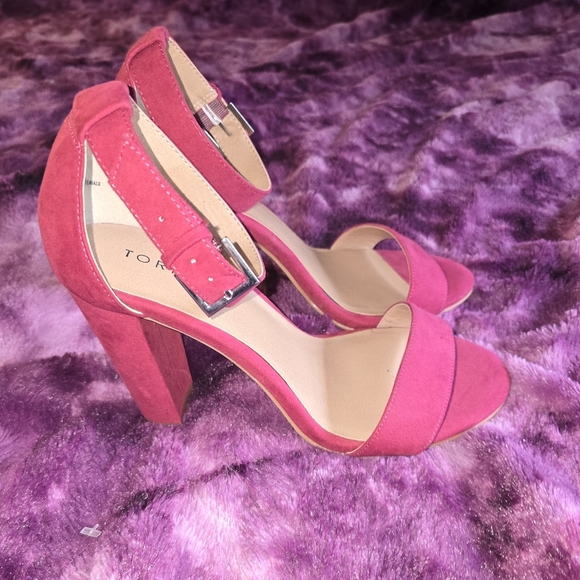 Torrid open toe heel sandal ankle strap fushia pink 9.5 W - Picture 1 of 8